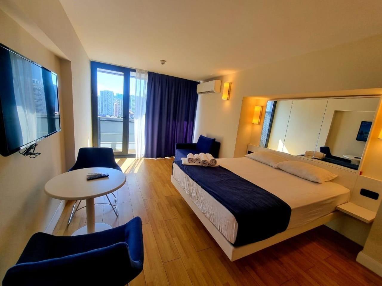 Orbi City Amazing Apartments Batumi Exterior foto