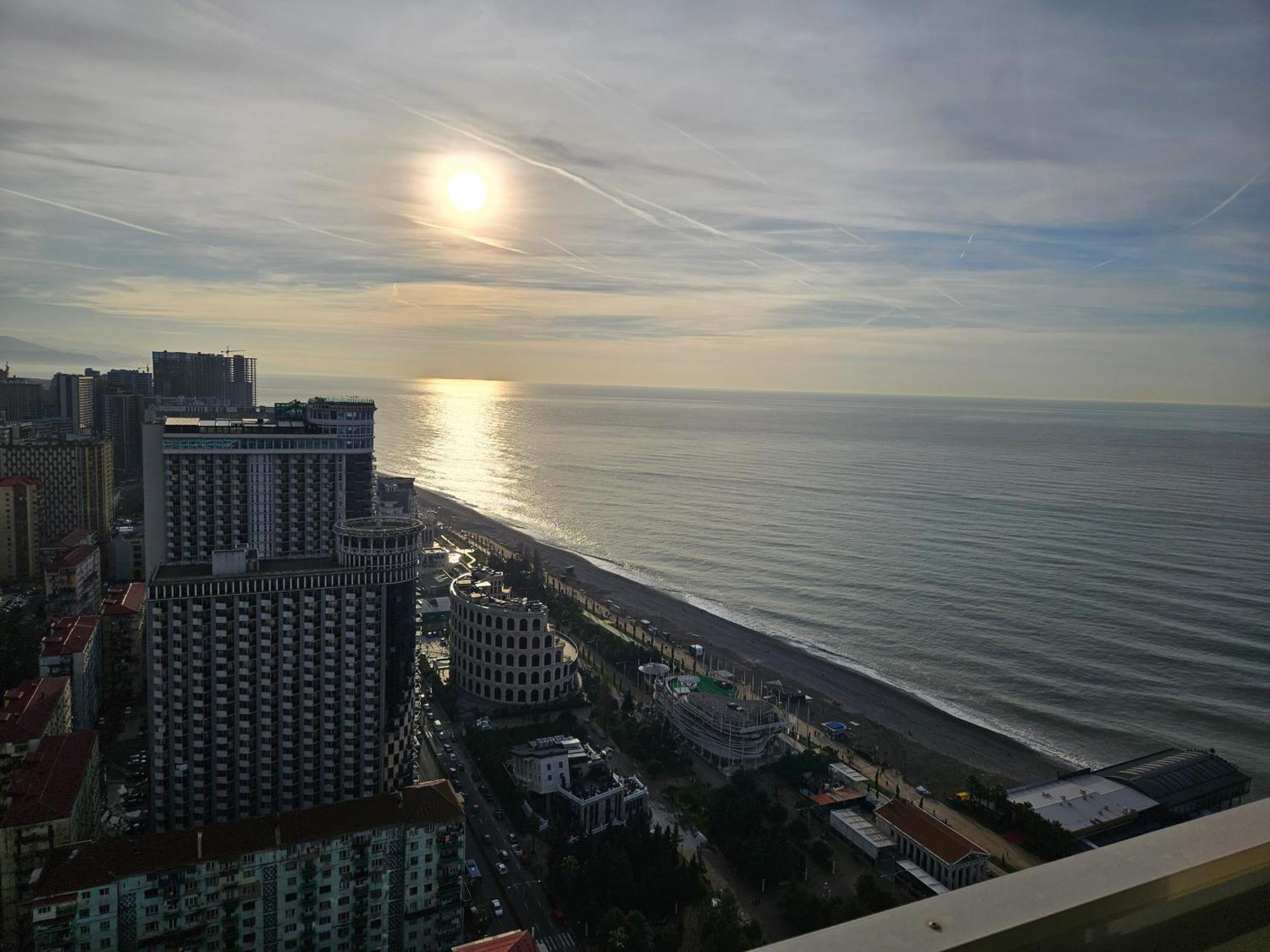 Orbi City Amazing Apartments Batumi Exterior foto