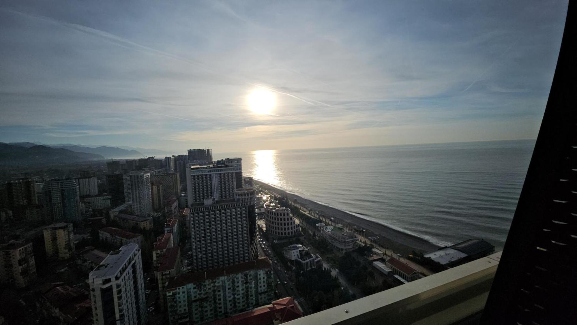 Orbi City Amazing Apartments Batumi Exterior foto